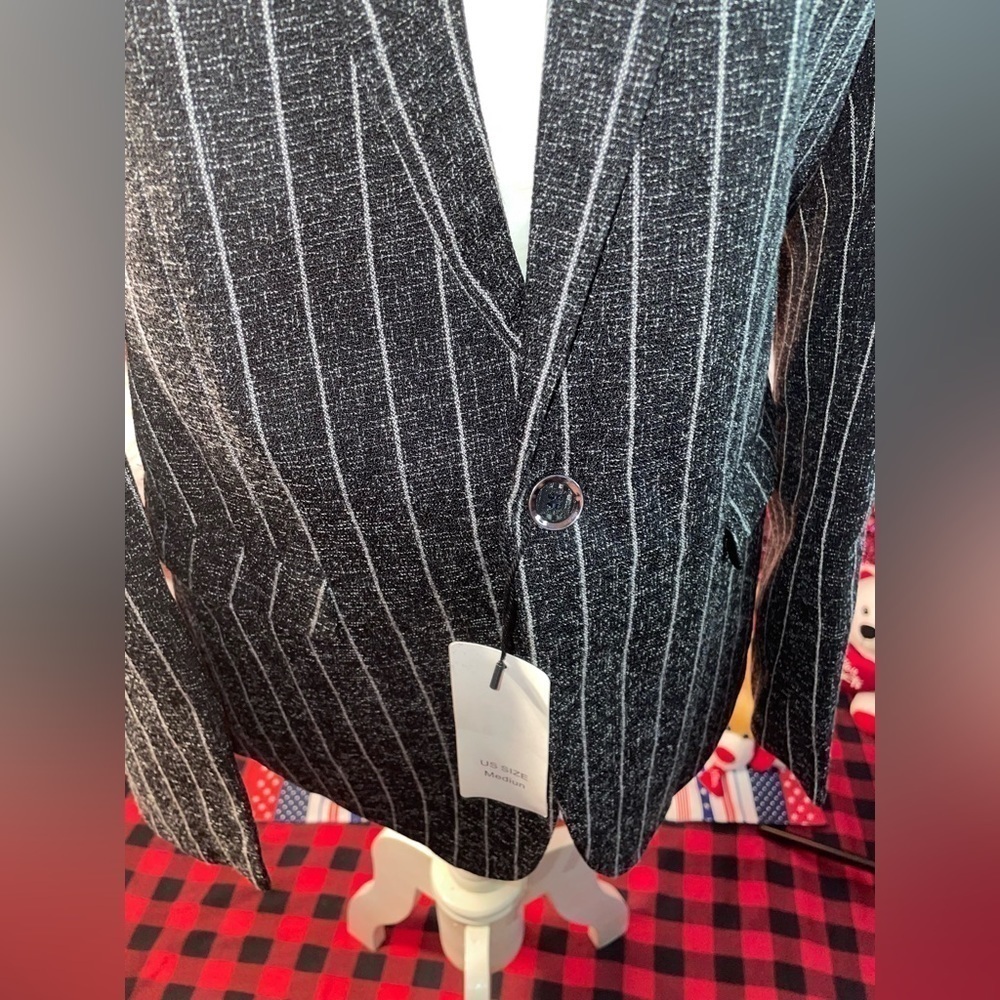 NWT Lined Chartou Blazer Size Medium and includes shoulder pads - Picture 3 of 16